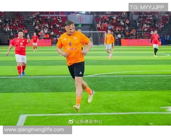 绿色象征着哪位足球明星的激情与荣耀探索背后的故事与成就